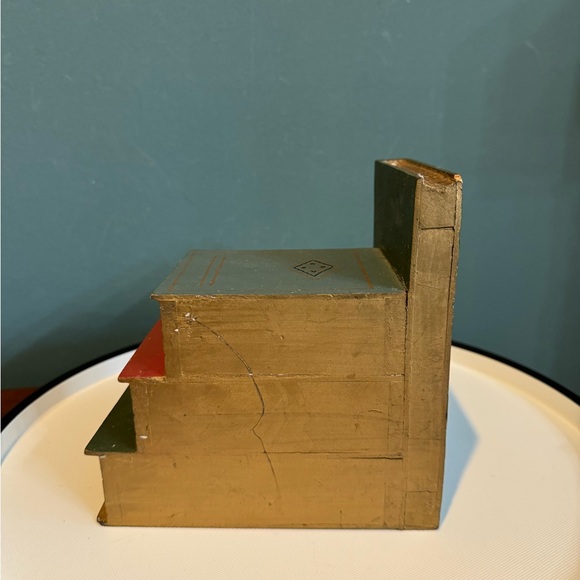 Wooden Painted Bookend With 3 Built In Drawers, In Excellent Condition - Picture 4 of 8